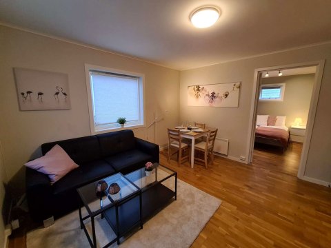 ★bright and Central, 2-Bedroom, Fully Equipped
