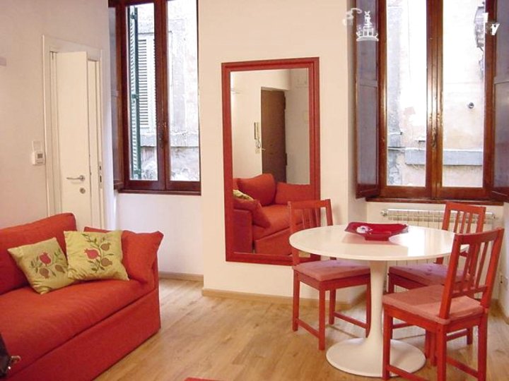 Sora in Rome with 1 Bedrooms and 1 Bathrooms