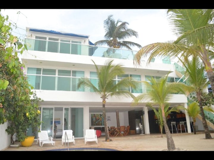 05CI - Beautiful Beach House for 25 People