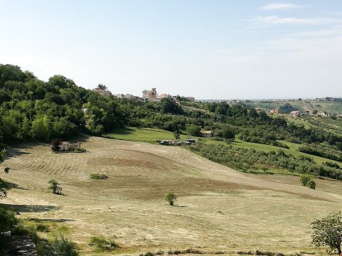 图阿家庭旅馆(2 Bedrooms House with City View and Balcony at Castel Frentano)