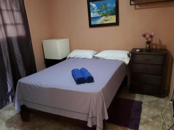 Apartahotel Next Nivel - Queen Room with AC