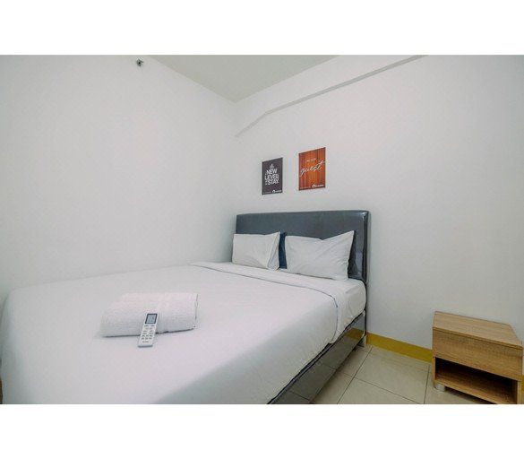 Sea and Port View 2Br Green Bay Pluit Apartment by Travelio
