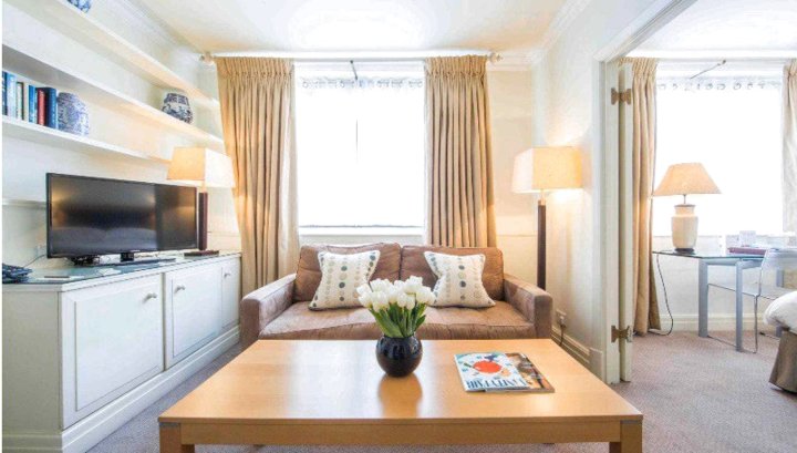 Selection of Lux 1 Bed Srv'd Apt's Next to Harrods