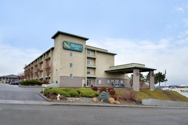 肯纳威克凯艺酒店(Quality Inn Kennewick)