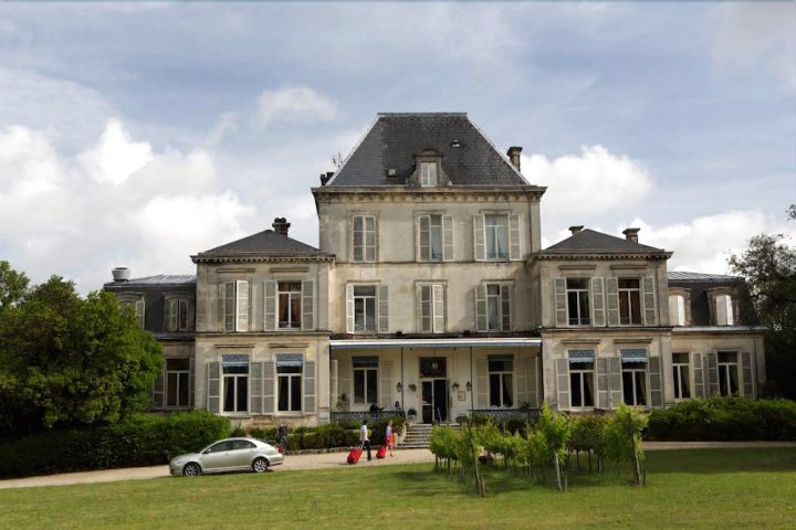 布鲁伊尔区酒店(Hotel Domaine du Breuil)