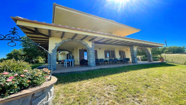 Amazing Lake View - Villa with Pool and Jacuzzi