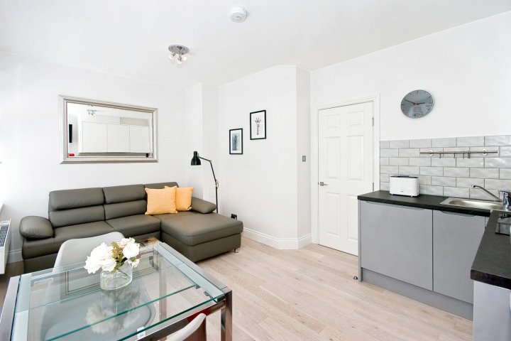 F1G One Bedroom in the Heart of Soho with Wifi