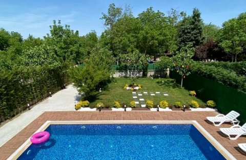Astonishing Villa with Private Pool and Jacuzzi Surrounded by Nature in Sapanca