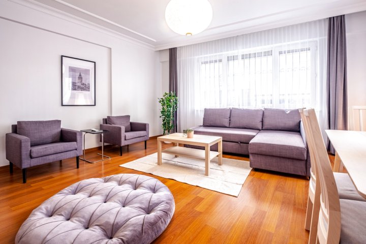 位于锡斯里的壮丽公寓(Magnificent Flat with Central Location in Sisli)