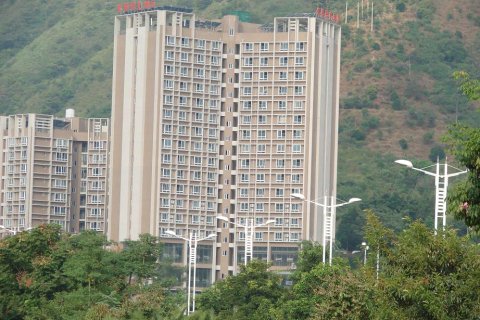 睿龙米易阳光酒店