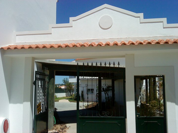 阿尔布费拉2卧室公寓，离Falesia Beach 5分钟，靠近B中心(Albufeira 2 Bedroom Apartment 5 Min from Falesia Beach and Close to Center B)