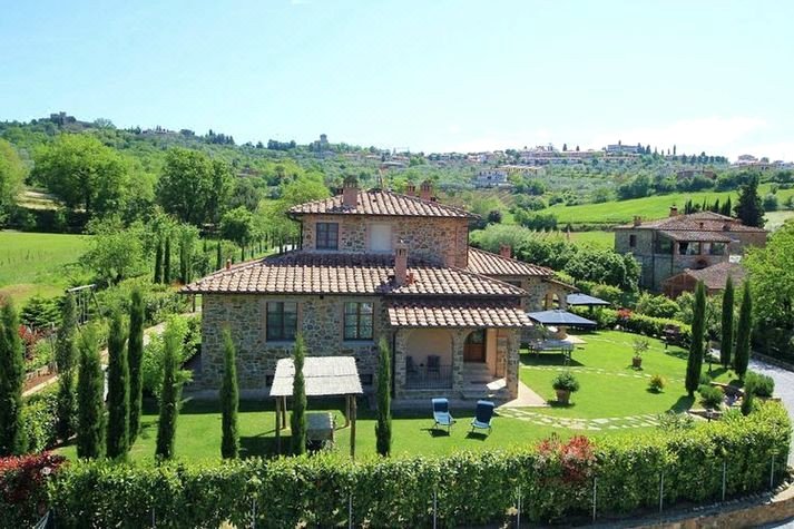 Idyllic Cottage with Pool in Lucignano