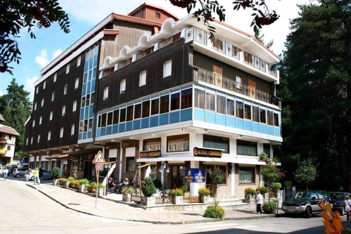 克莉丝达罗酒店(Hotel Cristallo)