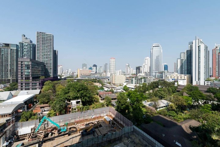 朱米耶韵律苏坤蔚 36-38 号酒店(Rhythm Sukhumvit 36-38 by Jummie)