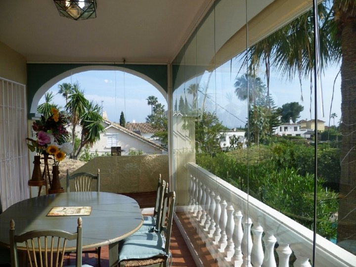 23703 - Great Villa Close to Beach â Marbella