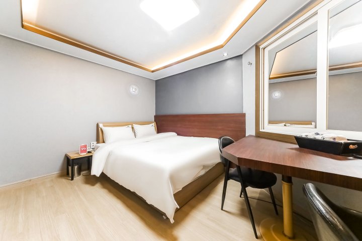 Busan Jaesongdong Hotel Centum
