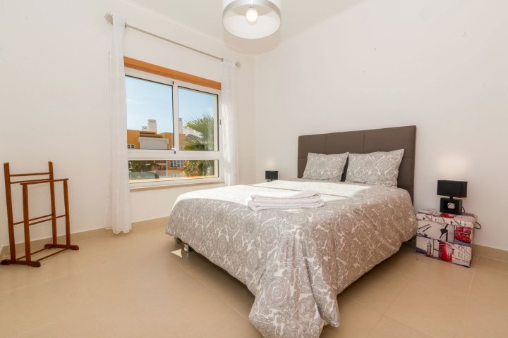 A 15Min Walk from Cabanas, Pool, BBQ and Big Terrace, Wifi and Air Conditioning
