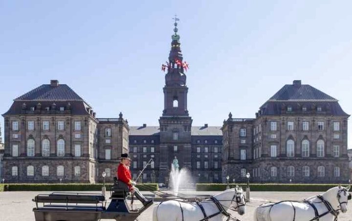 Lavish 4Br Flat in the Heart of CPH by the Canals