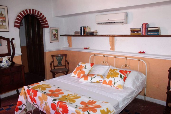 Colonial House in the Old City of Cartagena C1s with Air Conditioning and Wifi