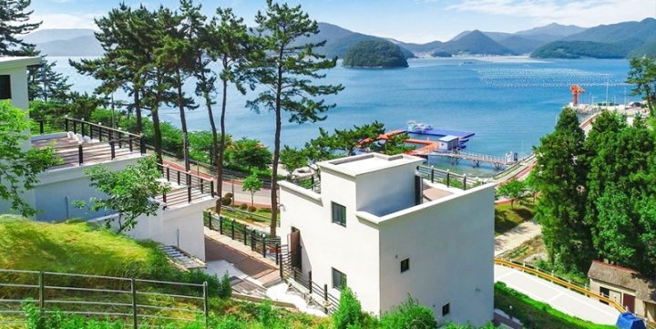 Tongyeong Natural Tourist Pension