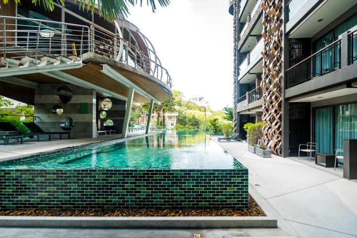 Et307-Modern Studio for Two in Patong Great Amenities