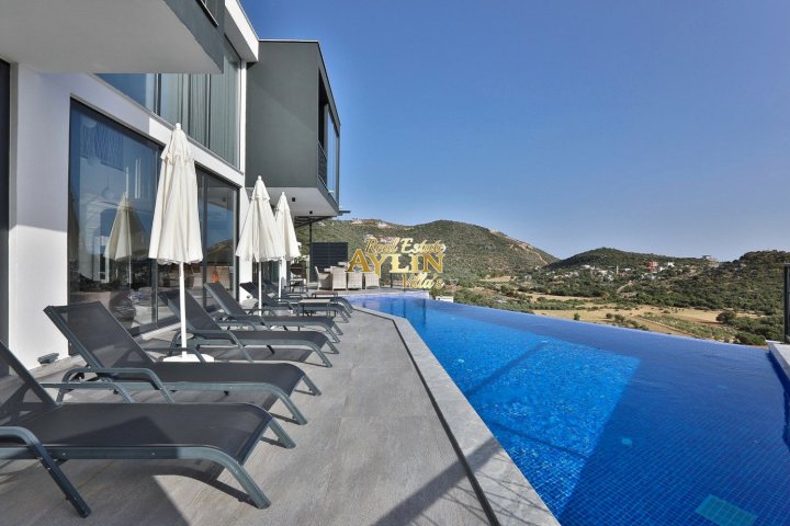 Teamo Villa- Best Quality Villa with Infinity View