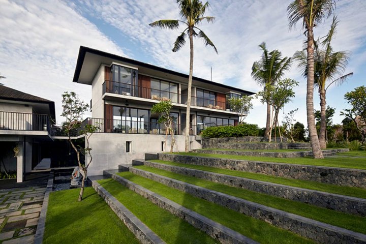 Super Luxury Beach Front Bali Villa with Pool