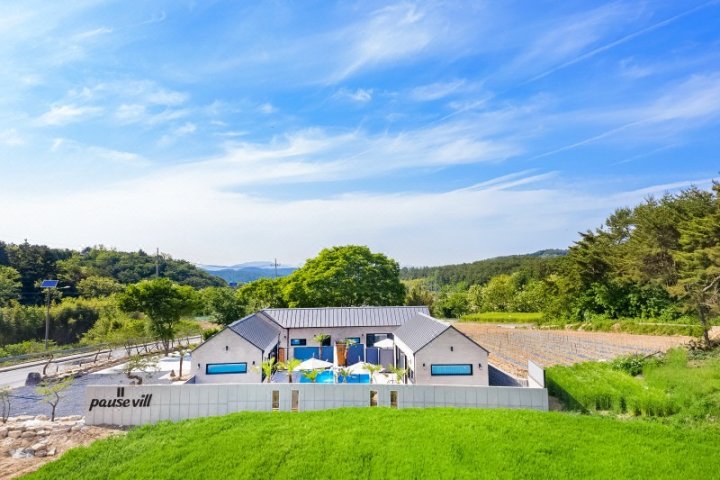Gyeongju Pauseville Pool Villa Pension (Private, Newly Built)