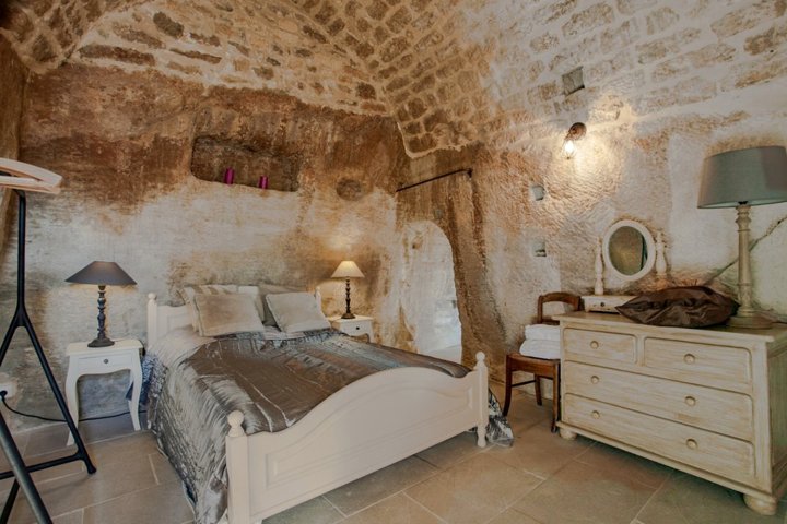 The Authentic Bonnieux Village House, Jacuzzi - by Feelluxuryholidays
