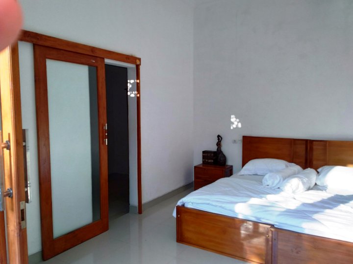 Cozy Family Villa Fully Furnished with 3 Bedrooms and Indoor 3 Bathrooms in Bali