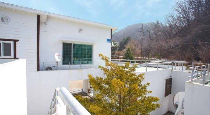 Gapyeong Byeolbaragi Pension