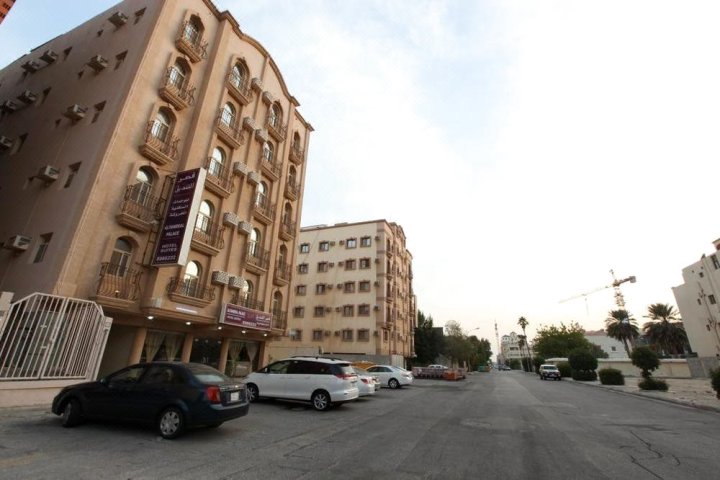 阿尔坦迪尔宫殿旅馆(Al Tandeel Palace Furnished Apartments)