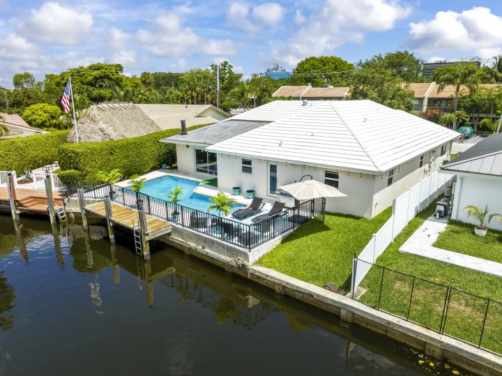 House 10 Minutes from Lauderdale by the Sea Beach