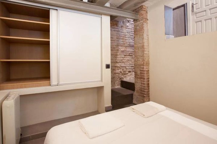 Split-Level Apartment in Barceloneta Near Sea