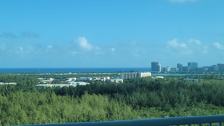 Oceanview Sunny Isles Beach !!