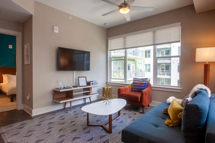 Denver | Fabulous 1Bd/1BA Riverfront Apartment