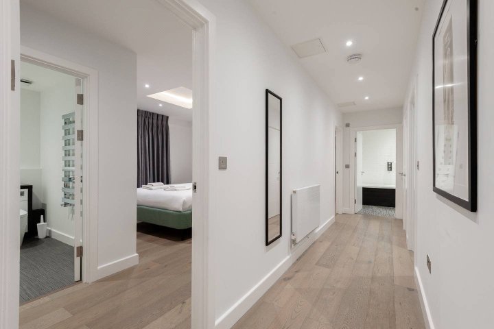 Huge Leicester Square 2Br - Netflix, Lift & AC