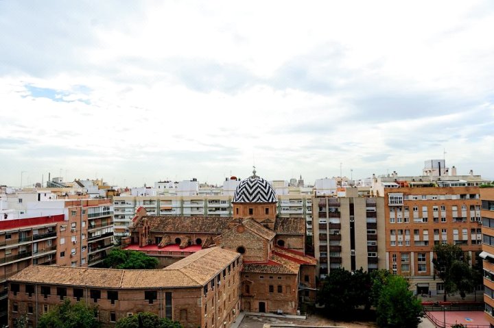 瓦伦西亚中央公寓酒店(Valencia Central Apartments)