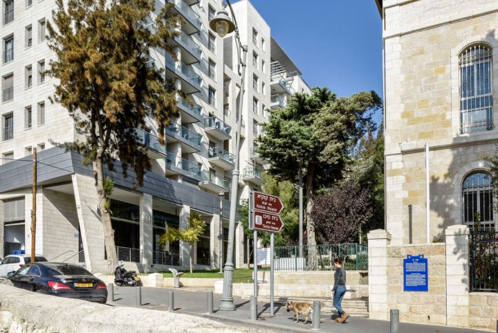 Elegant Apartment Located Right in the Heart of Jerusalemâs Historic City Center