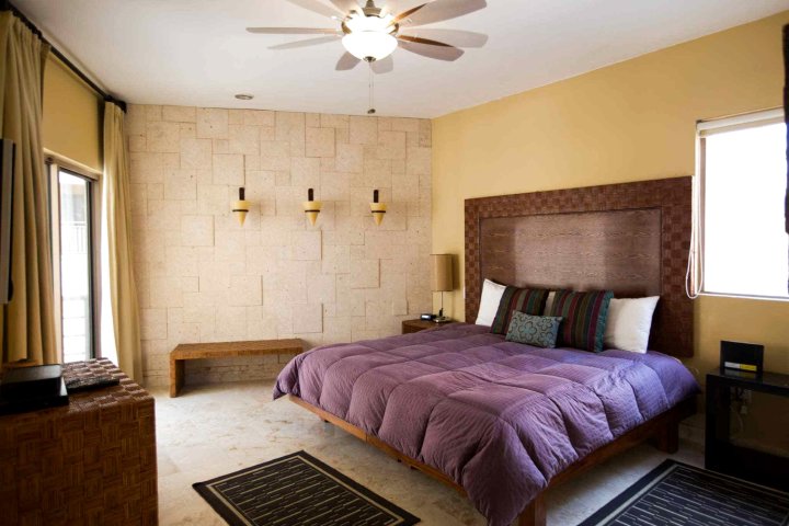 Corto Maltes 101 Cozy 3 Bedroom!! Stunning Views!!