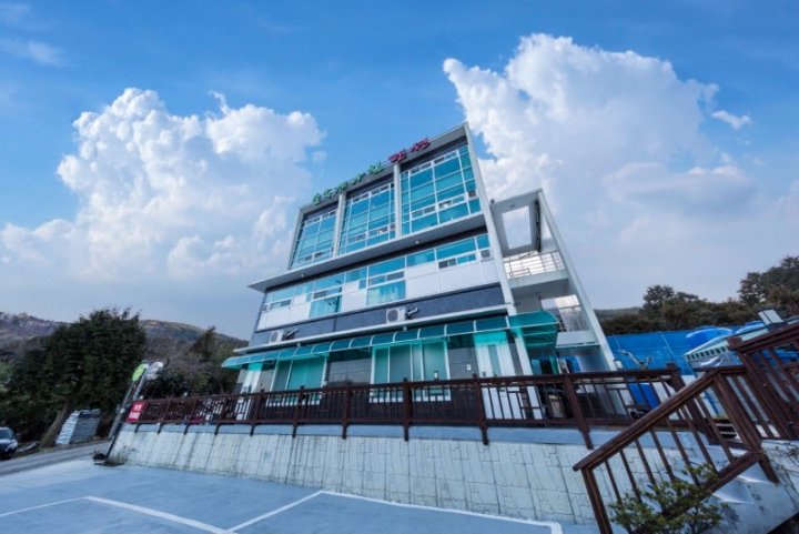 Morning Pension in Geoje Island (MD Recommended)