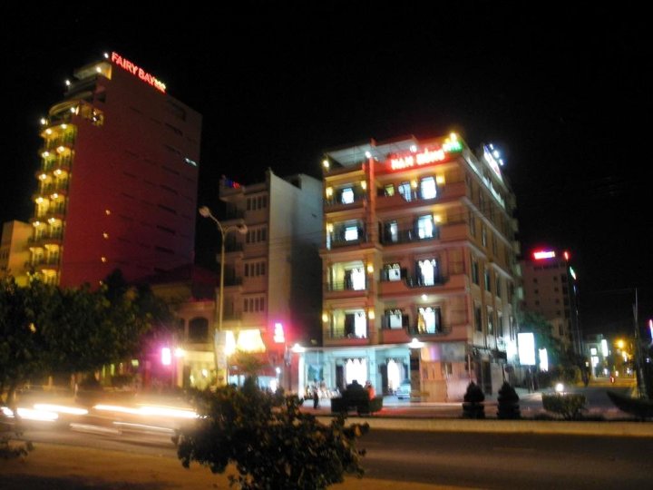 南港酒店(Hotel Nam Hồng)