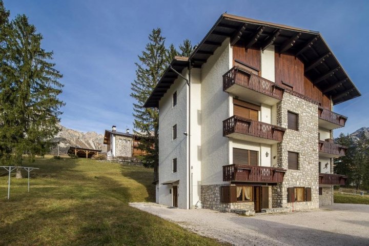 Villa Luisa - Stayincortina