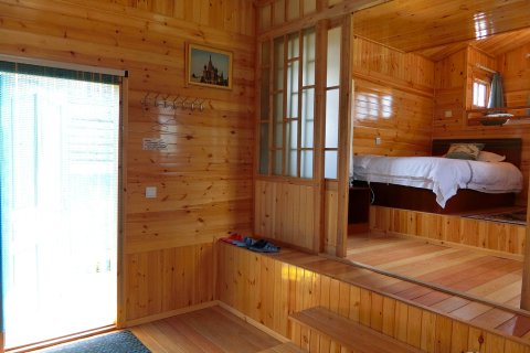 额尔古纳恩和冬妮娅河畔家园客栈