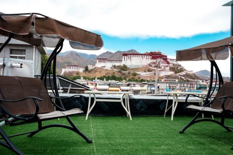 拉萨德门觅堂客栈(布达拉宫店)