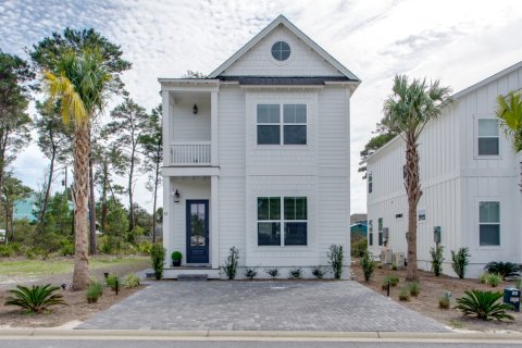 Sea-Renity Now! Stunning Beach House Close to the Beach and 30A