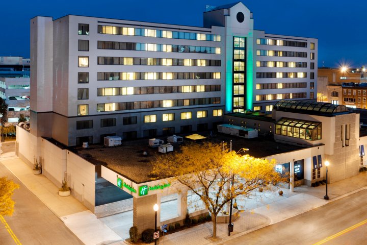 Holiday Inn Bridgeport-Trumbull-Fairfield