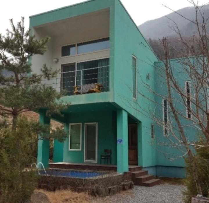 Gapyeong Hanseo Resort Pension