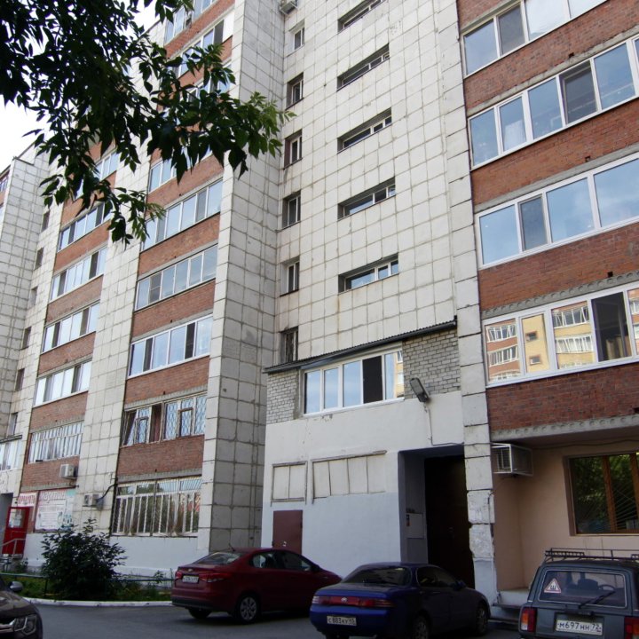 Apartments on Motorostroiteley Street