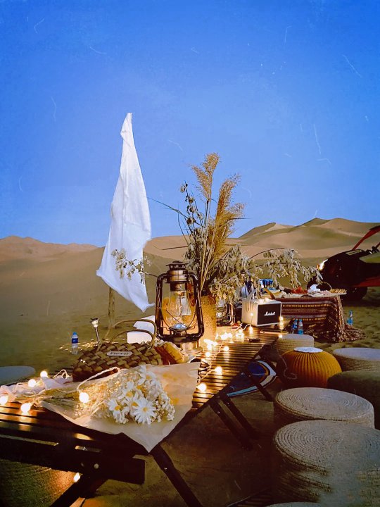 中卫沙坡头成成的沙漠露营酒店